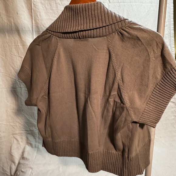 Women's Ann Taylor Loft Green Short Sleeve Sweater Cardigan (Petite M) - Picture 2 of 3